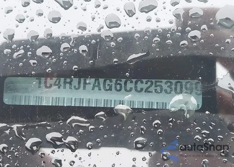 2012 Jeep Grand Cherokee Laredo from USA, damaged, VIN 1C4RJFAG6CC253099